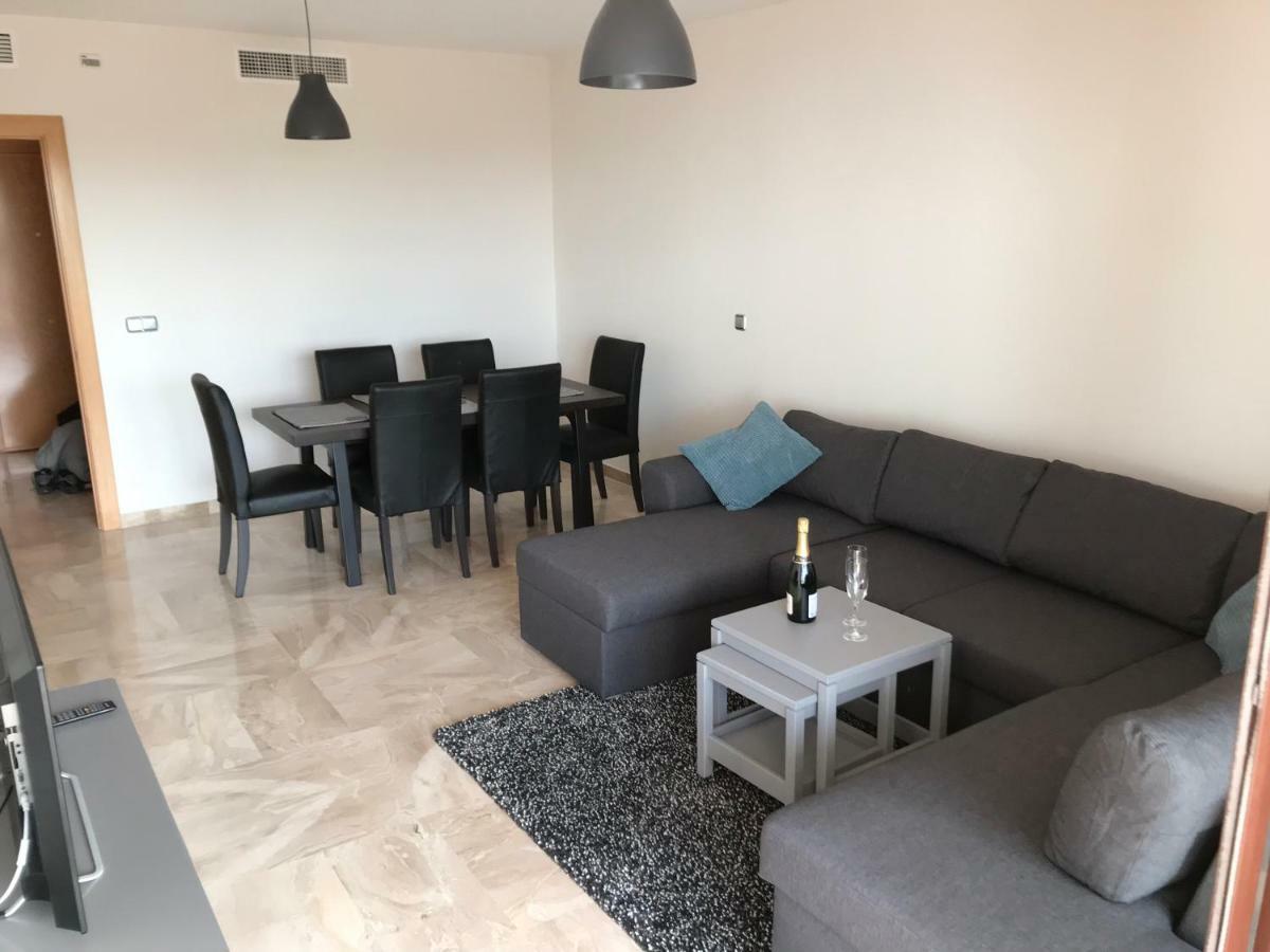 Luxury apartment set in Doña Julia Golf Course Casares Extérieur photo