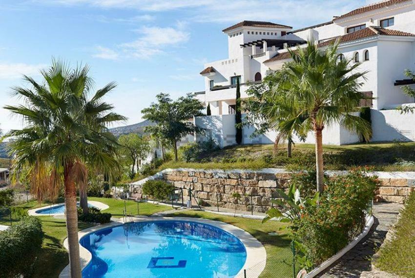 Luxury apartment set in Doña Julia Golf Course Casares Extérieur photo