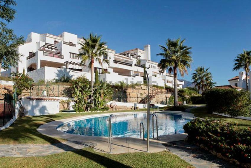 Luxury apartment set in Doña Julia Golf Course Casares Extérieur photo